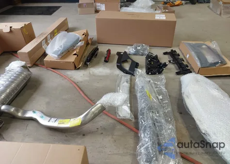 2024 Land Rover Range Rover Lwb 4.6Se из США, поврежденный, VIN NEWPARTS